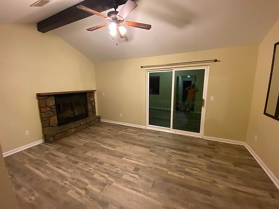 5th image of 18 Bentree Ln #403