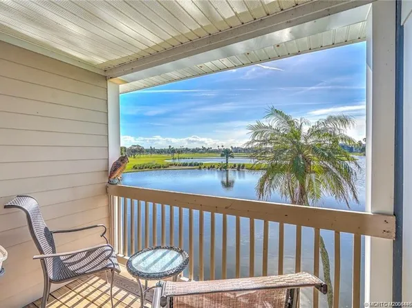 310 NE Golfview Cir, Stuart, FL