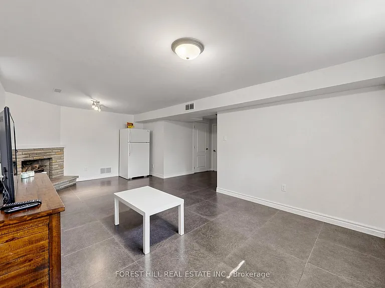 32 Wycliffe Cres — Photo 38