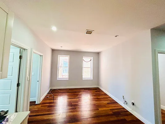 Rented by GROOME REALTY LLC | media 17