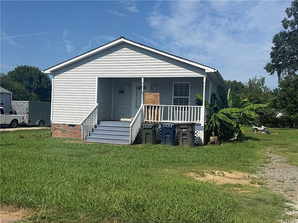 1st image of 211 Foy Ave