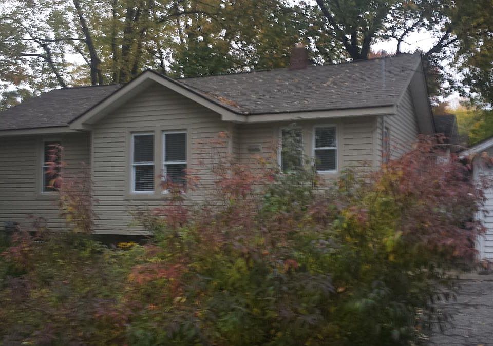 Sunny Exposure, Lots of Windows