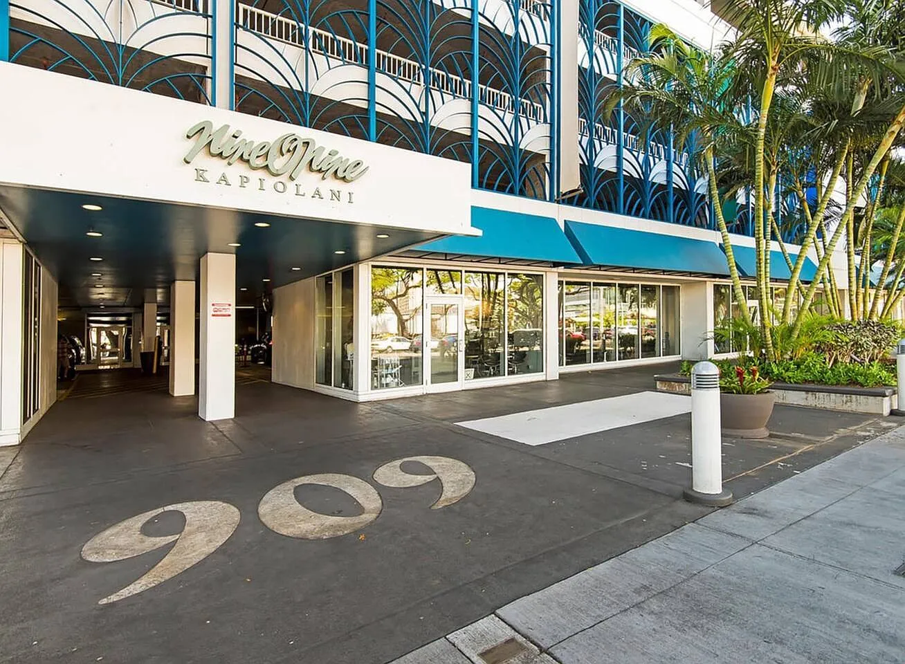909 Kapiolani Boulevard - 1607 — Photo 3