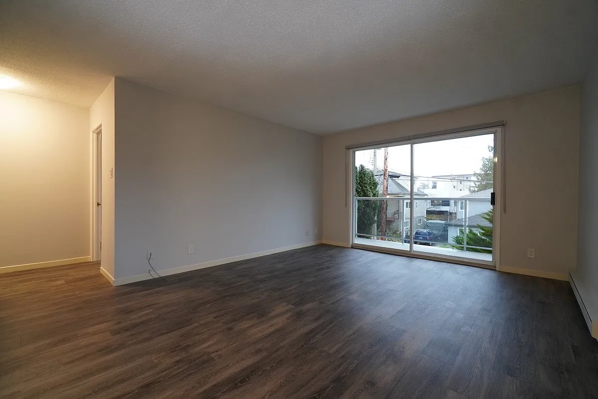 Sentinel Apartments — Photo 2