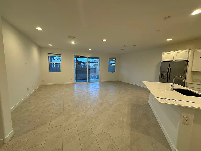 3300 E Ranchhand Dr — Photo 4