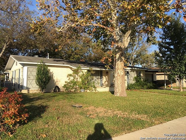 1st image of 2103 Harness Ln