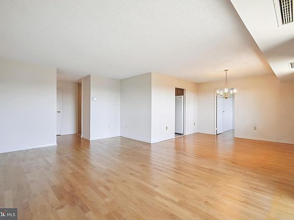 3rd image of 200 N Pickett St APT 1205