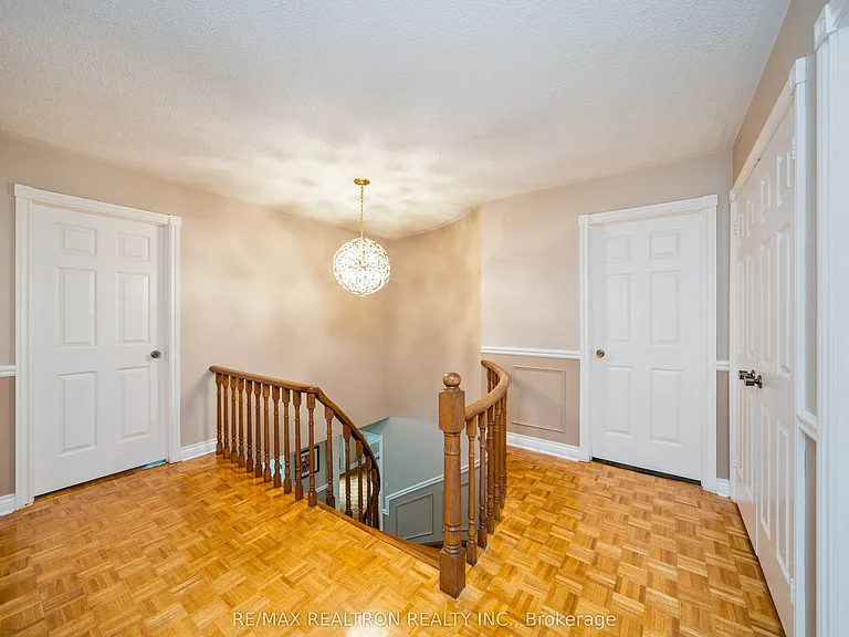 194 Glenada Ct — Photo 36