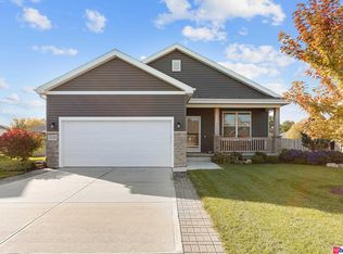 2119 Skyhawk Ave, Papillion, NE 68133
