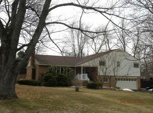 10 De Lucia Ter, Loudonville, NY 12211