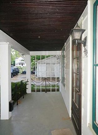 5th image of 2825 Burgess Ave