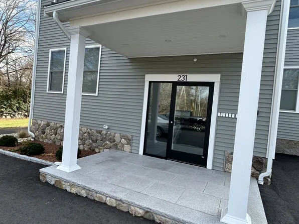 231 Main Street, 231 Main St APT 4, North Easton, MA 02356