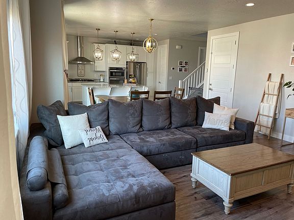 4th image of 15234 S Drumbeat Ln