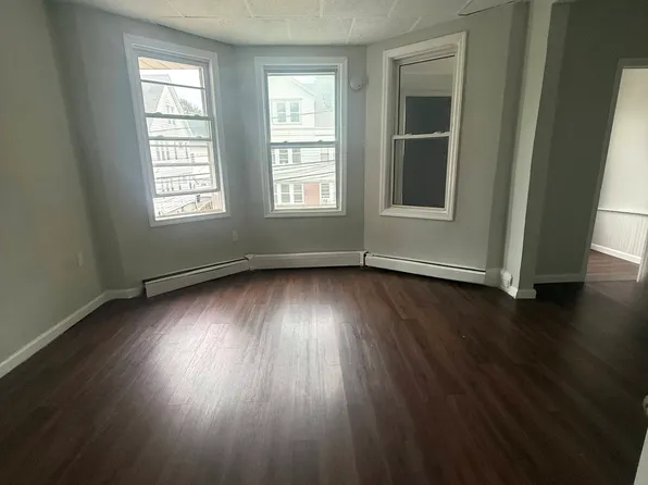 (undisclosed Address), Newark, NJ 07106
