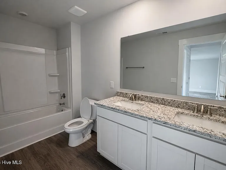 2083 Cypress Hill Dr SE — Photo 5