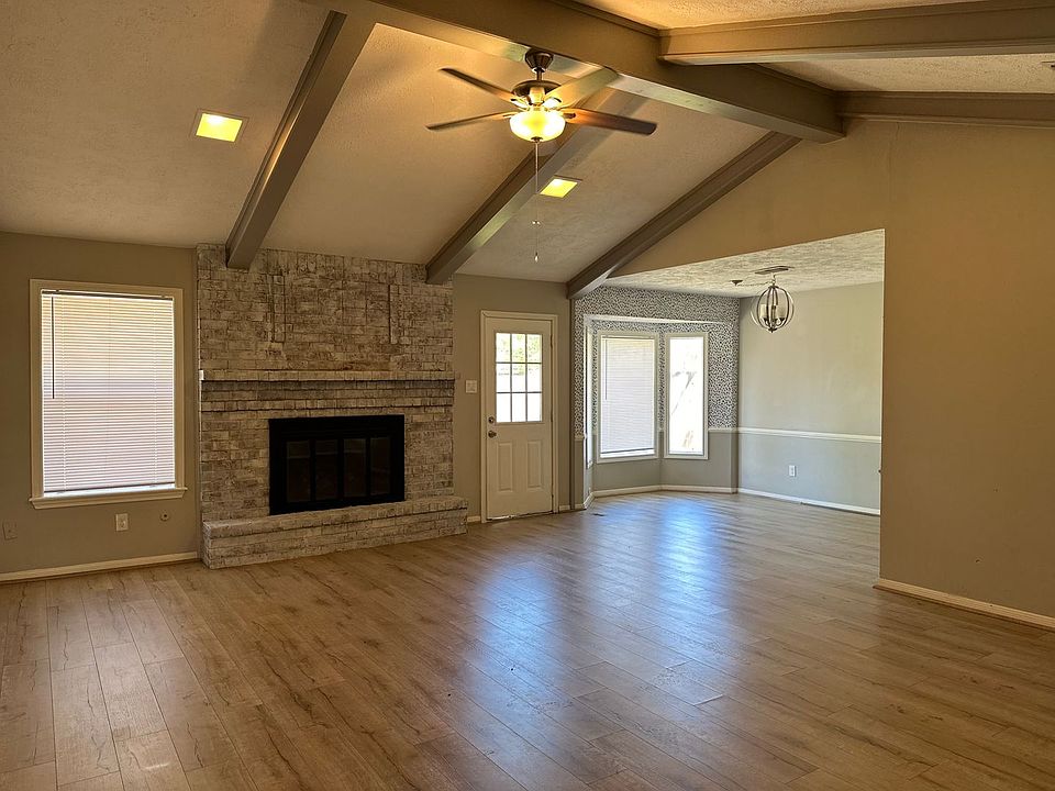 1st image of 1201 Van Horn Dr