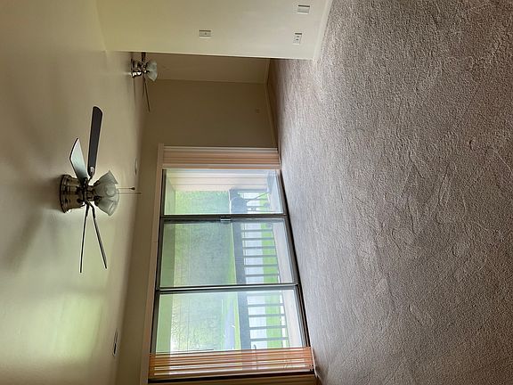 4th image of 734 E Glenwood Dyer Rd #A