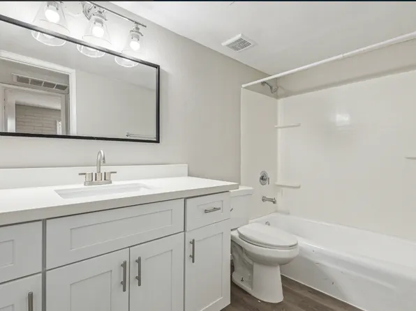 First Month Free! Beautiful East Mesa Apartment - Large and Spacious!, 407 N Williams #13, Mesa, AZ 85203