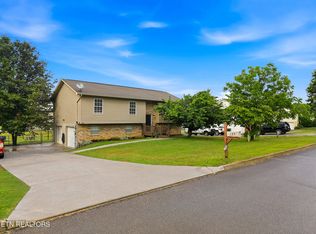 223 River Valley Cir, Sevierville, TN 37862