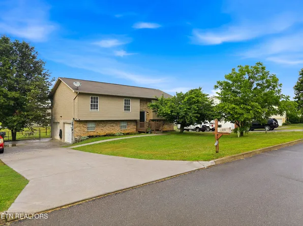 223 River Valley Cir, Sevierville, TN 37862