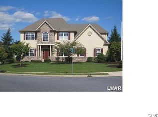 5935 Winterberry Place Upper, Emmaus, PA 18049