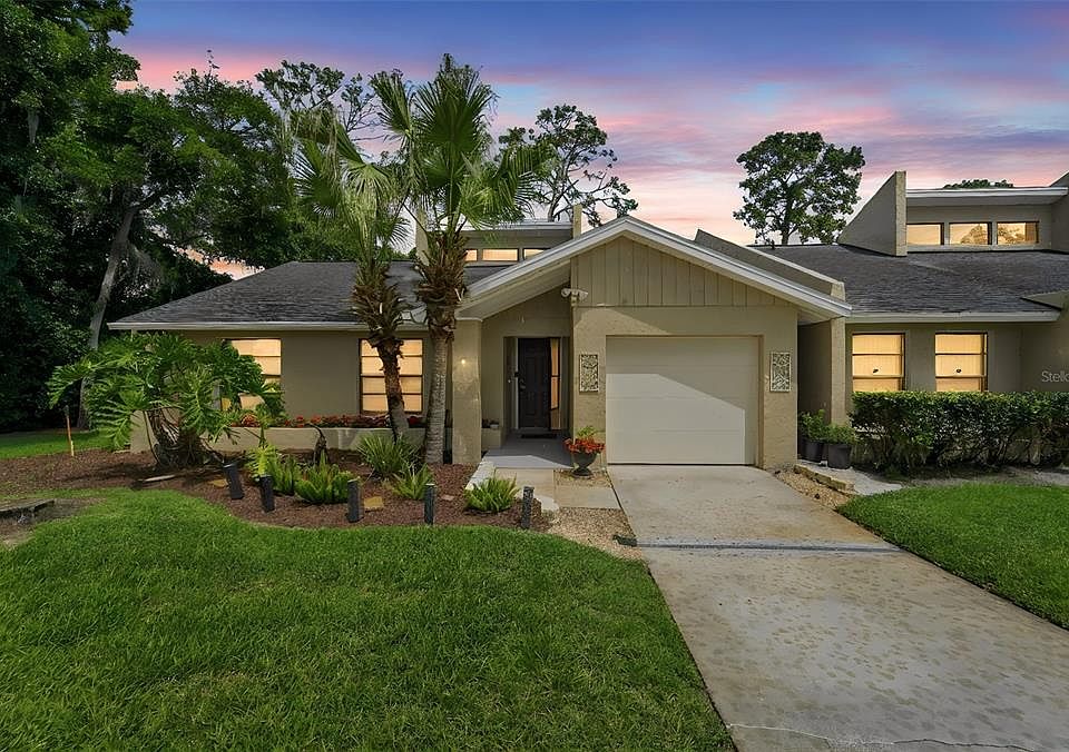 1st image of 59 Fairway Dr #59