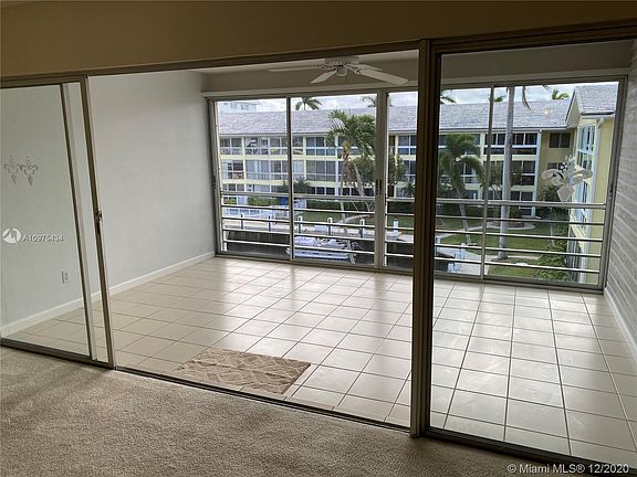5th image of 3000 NE 48th St APT 306