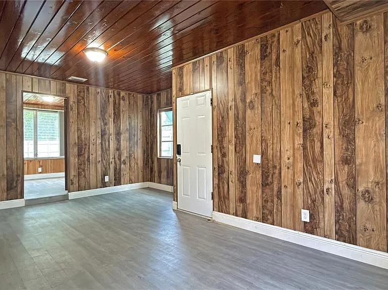 126 Palm Dr — Photo 10