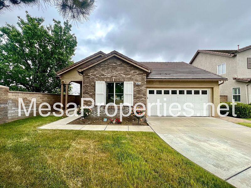 1st image of 1831 Ambrosia Ave
