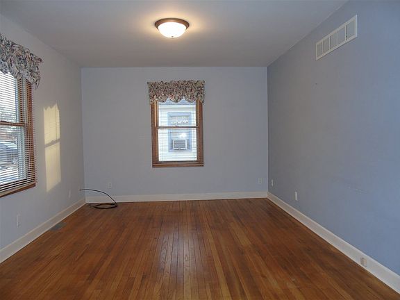 5th image of 1177 N 7th St