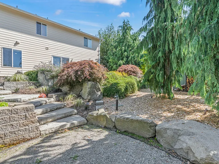 3823 S Mead St — Photo 33