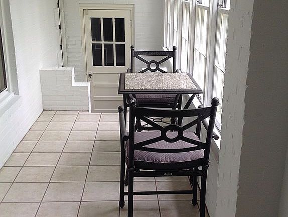 Attached 2 car garage