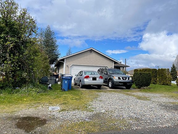 3rd image of 4708 S Puget Sound Ave
