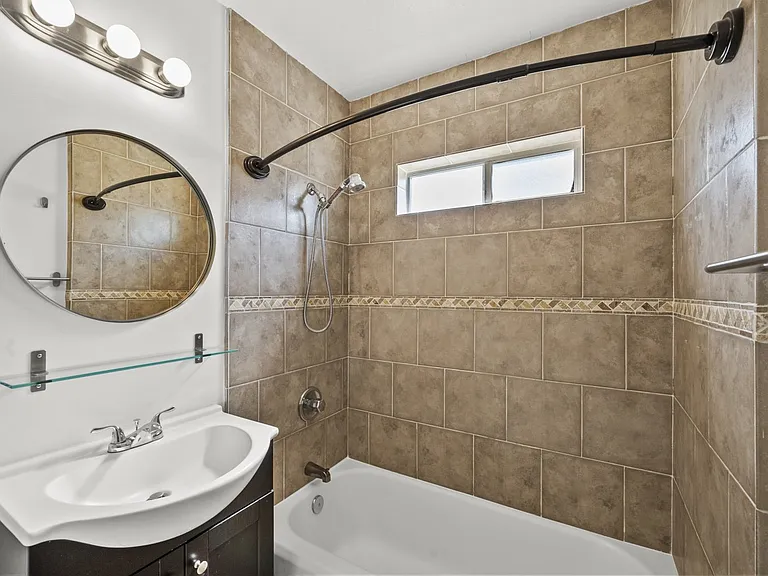 8440 Oakdale Ave — Photo 23