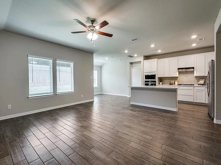 3925 Jasper Ln — Photo 9
