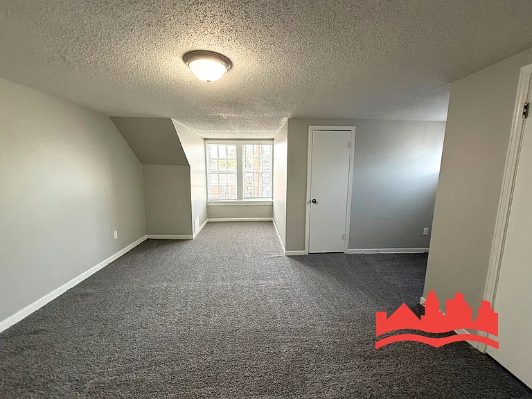 2244 Cypress Cir — Photo 19