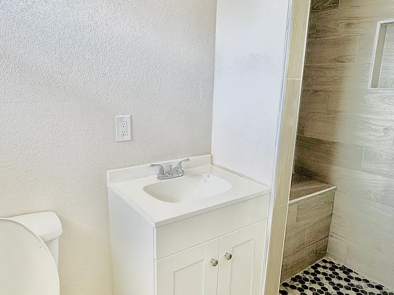 3712 Springbrook Dr — Photo 9
