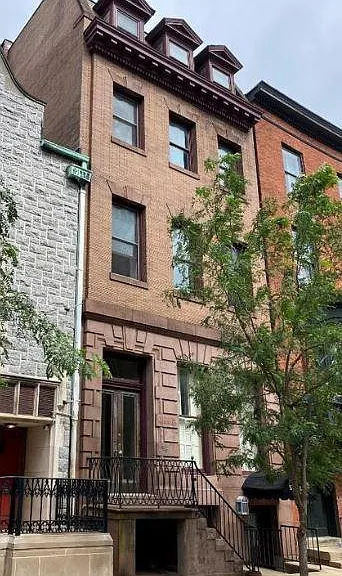 809 Cathedral St #5 — Photo 2
