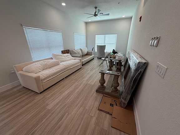5th image of 515 S Indian River Drive