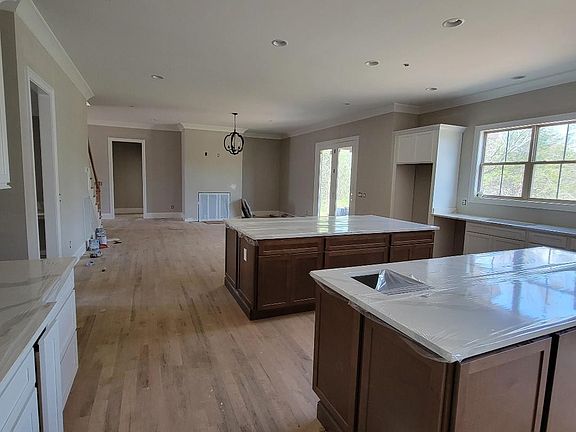 2nd image of 1120 Hibiscus Ln Lot 8