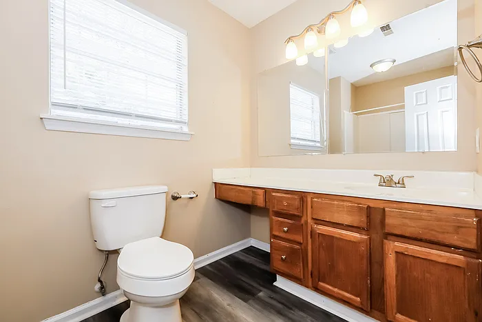 13715 Dealtry Ln — Photo 7