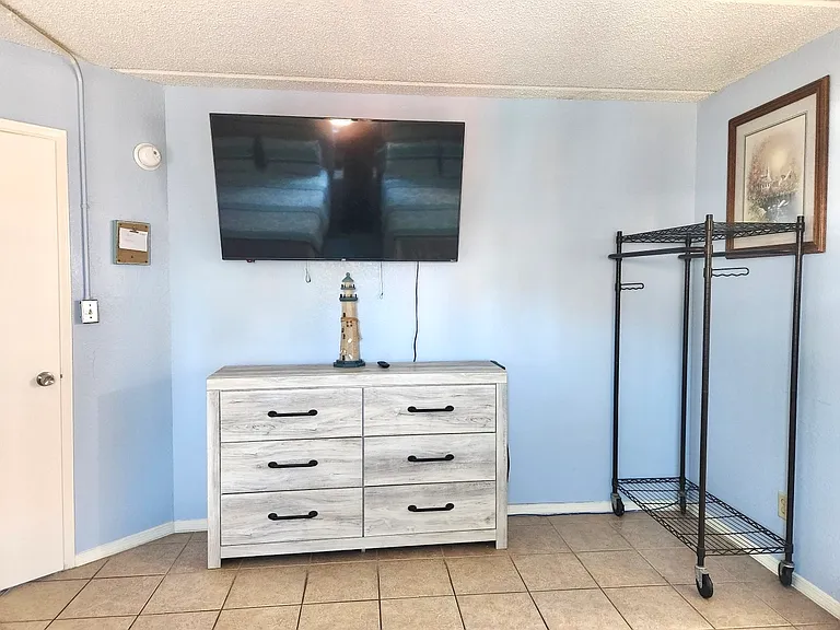 132 E Gardenia St #1 — Photo 4