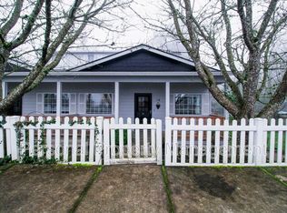 118 S Main Ave, Ridgefield, WA 98642