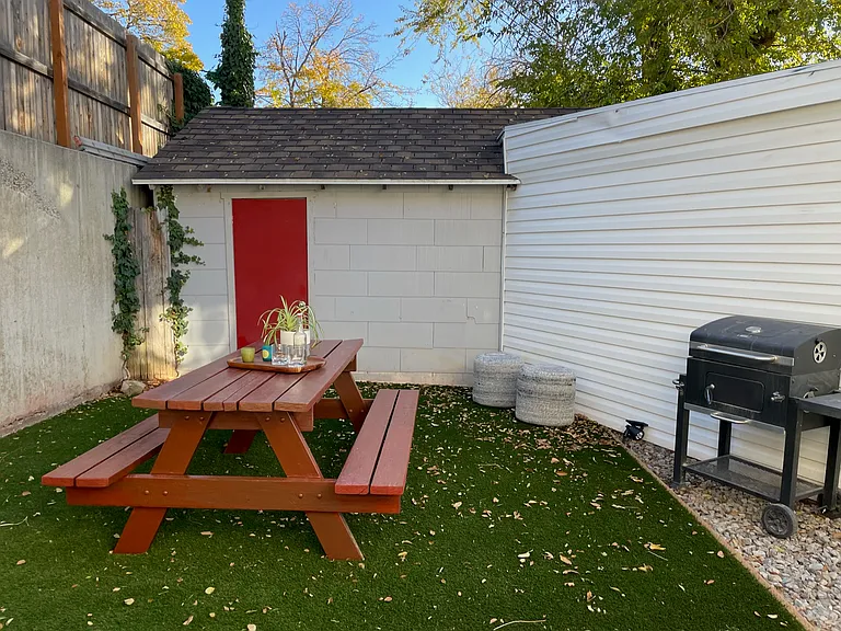 1128 E 3rd Ave #B — Photo 3