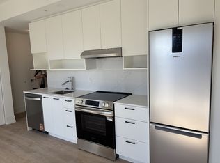 206 King St W #907, Hamilton, ON L8P 1A5
