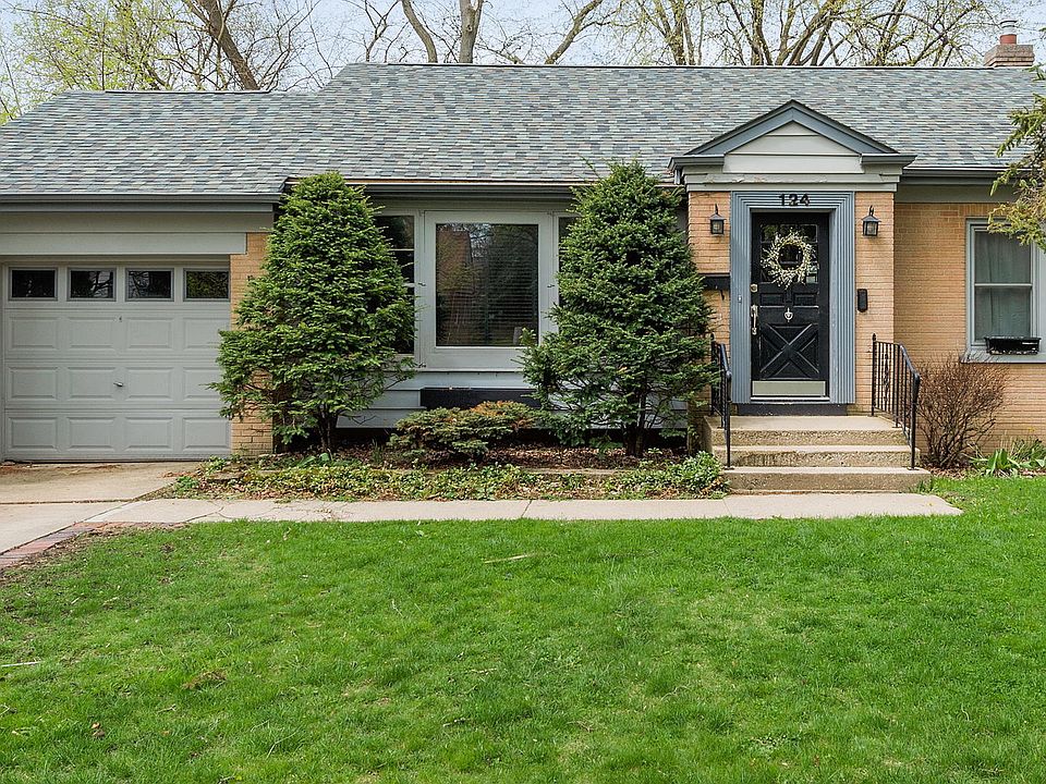 1st image of 124 Mohawk Dr