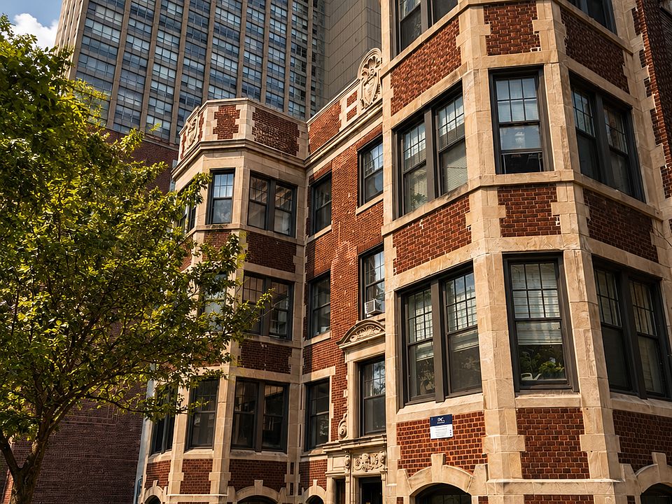 1st image of 3935 N Pine Grove Ave #14-J