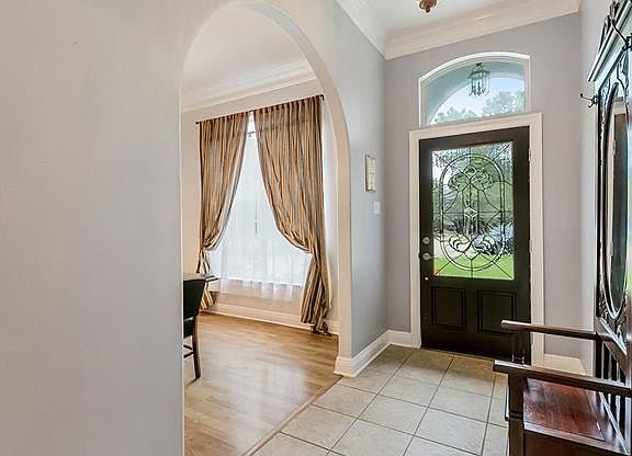 5th image of 37 New Canaan Hills Ct