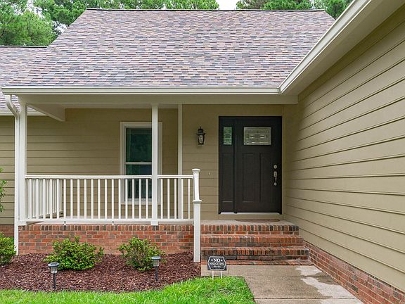 2nd image of 4609 Knightsbridge Way