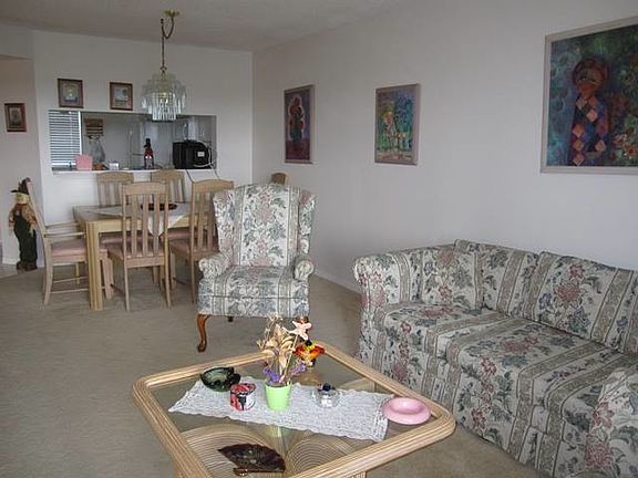 4th image of 10346 NW 24th Pl #4